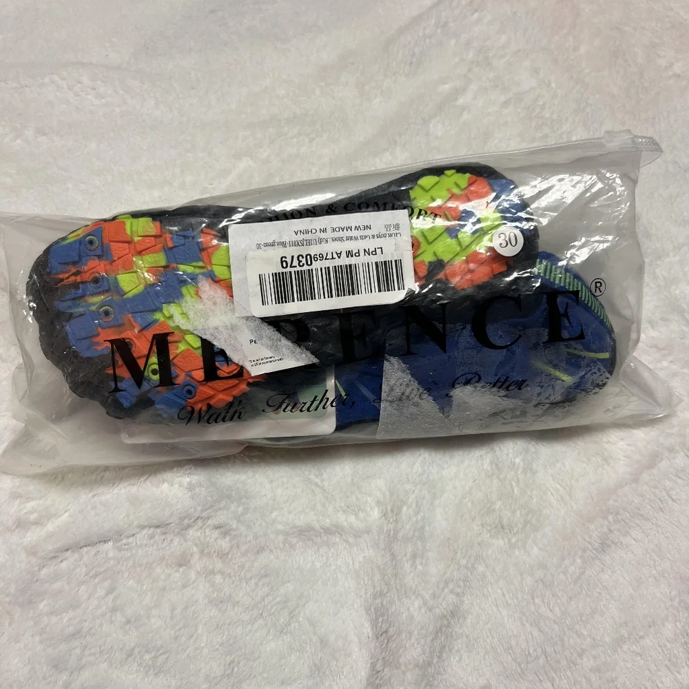 Size 30 EU (Size 13) Kids Blue Water Shoes